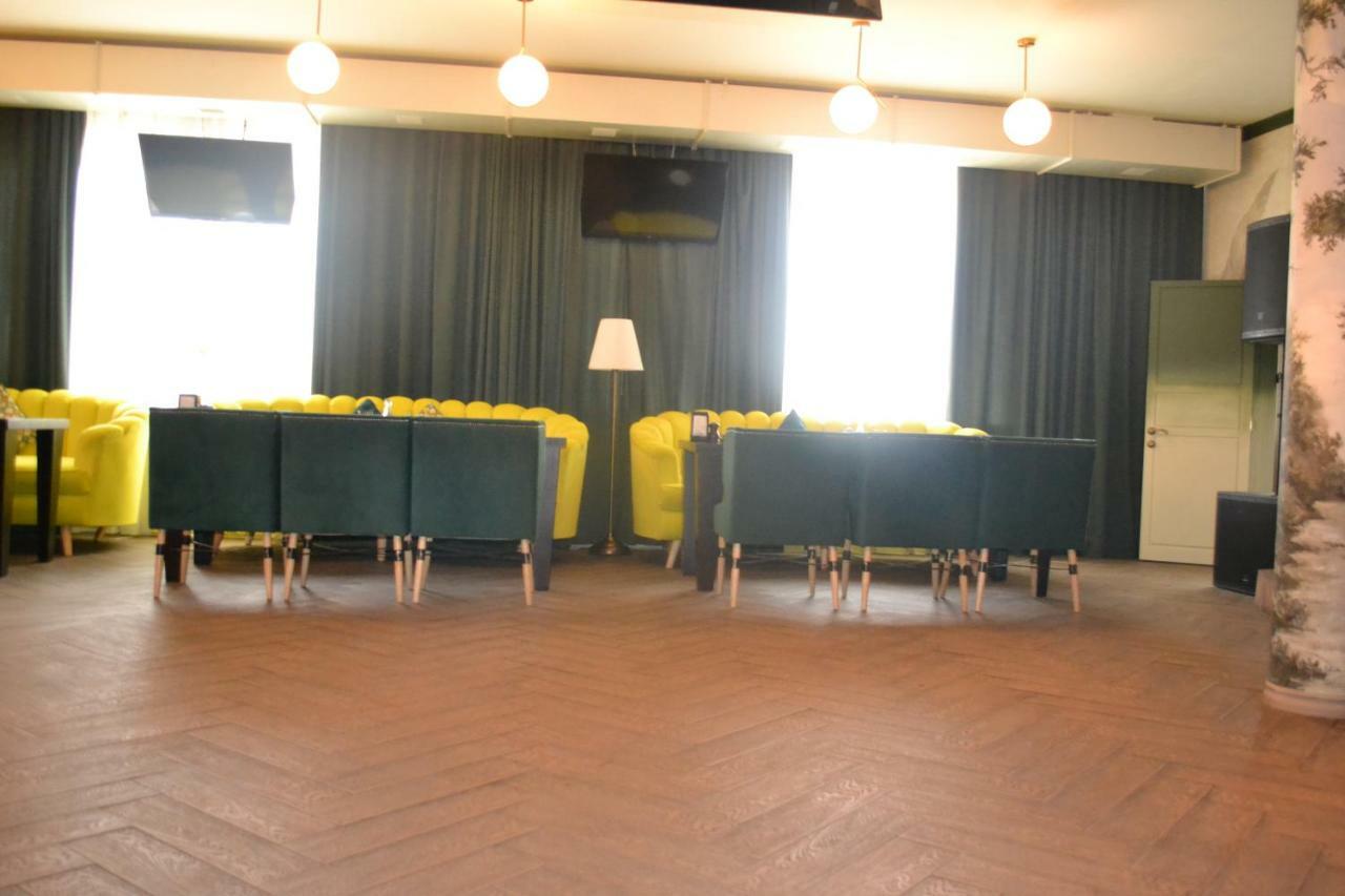 Ayhan Hotel Aqtöbe Esterno foto