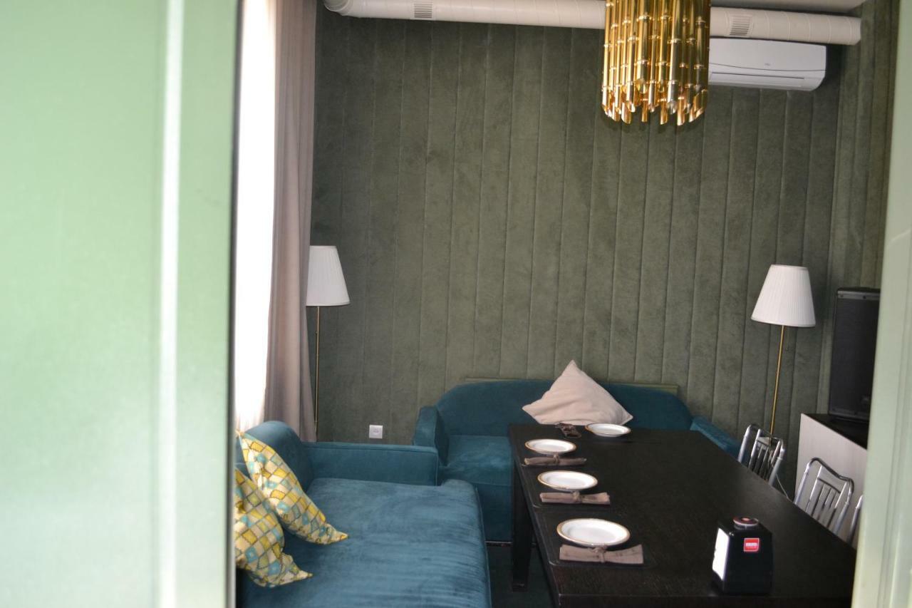 Ayhan Hotel Aqtöbe Esterno foto