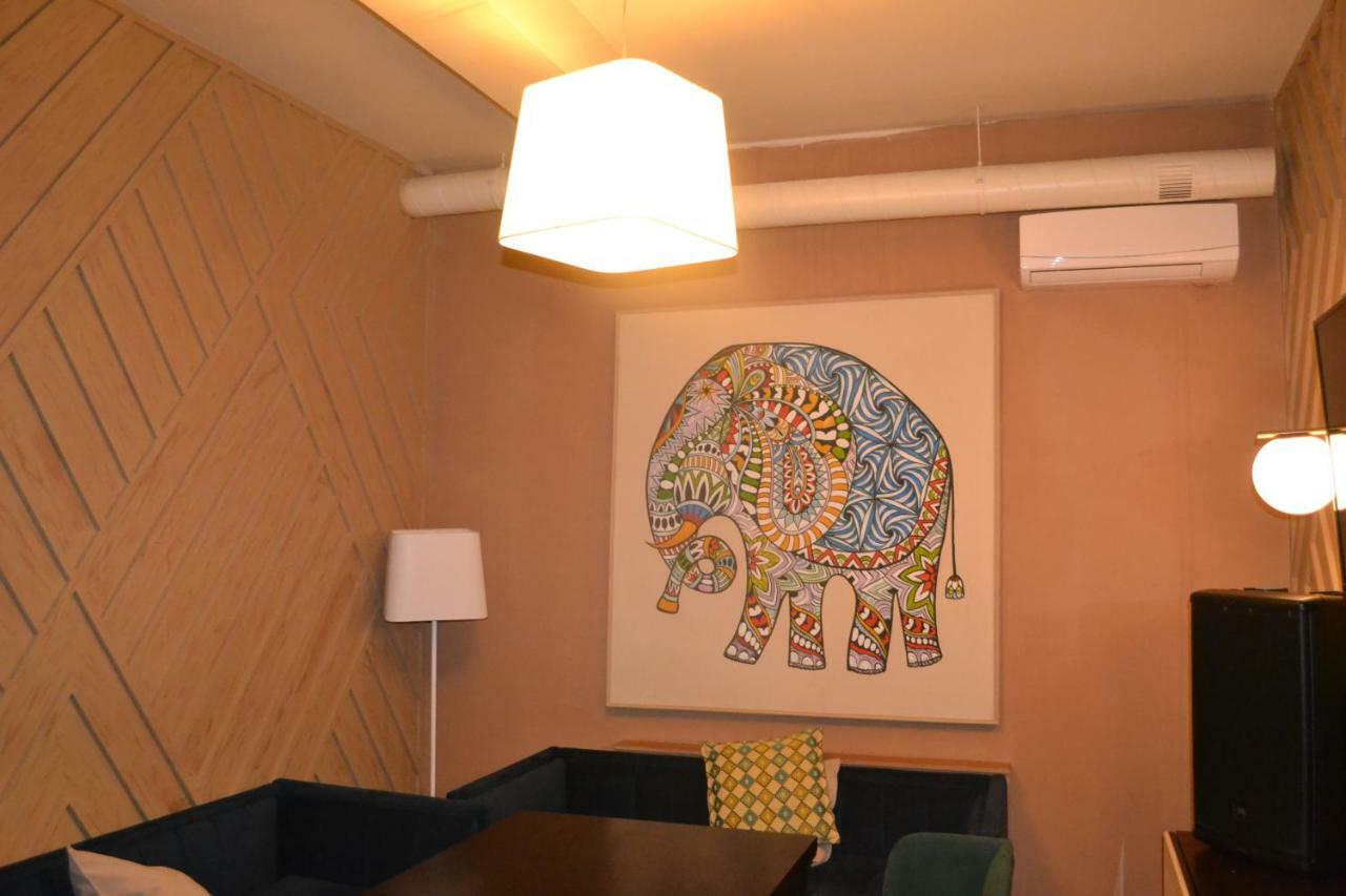 Ayhan Hotel Aqtöbe Esterno foto
